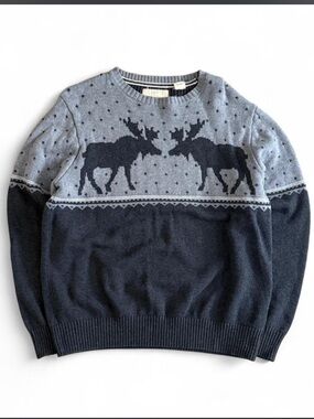 Men's charcoal and Light Gray Moose Pattern Crewneck Sweater